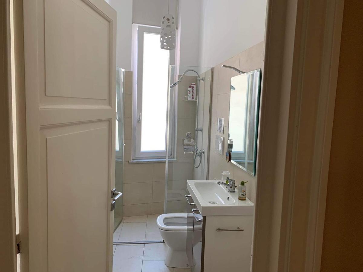 Due Cani Apartment Palermo Esterno foto