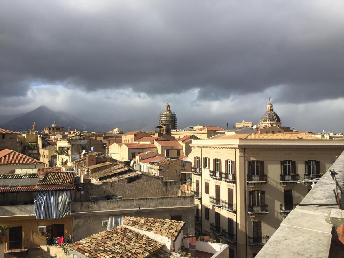 Due Cani Apartment Palermo Esterno foto
